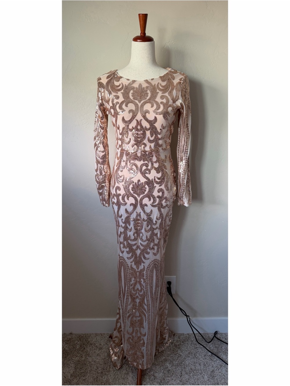 Long Sleeve Retro Sequin Maxi Evening Dress Gown Rose Gold Small Zip Long Sequin